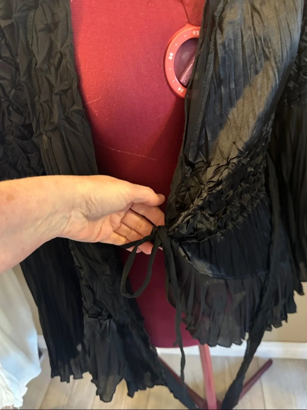 Joseph Ribkoff romantic gothic front tie top/ robe/ duster - Picture 4 of 7